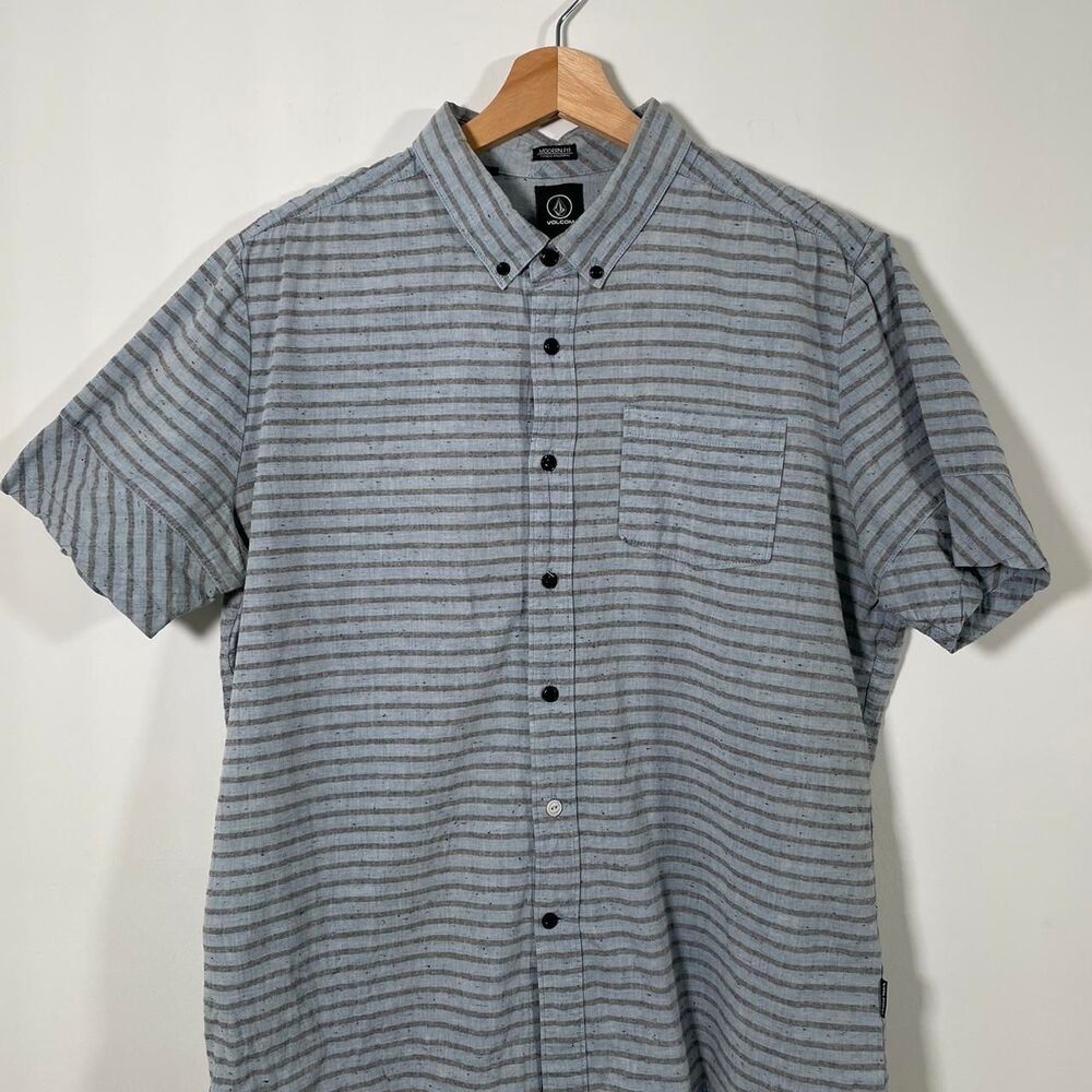 Volcom Men's Grey and Blue Shirt